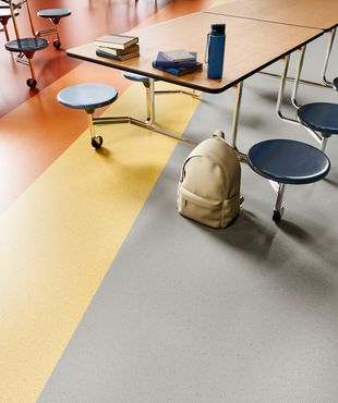 Link zur Seite Noch mehr Farbe satt mit nora flooring