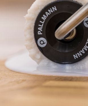 Link zur Seite Neue 1K-Parkettversiegelung setzt neue Maßstäbe mit Pallmann